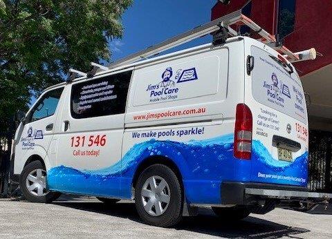 brisbane pool cleaning